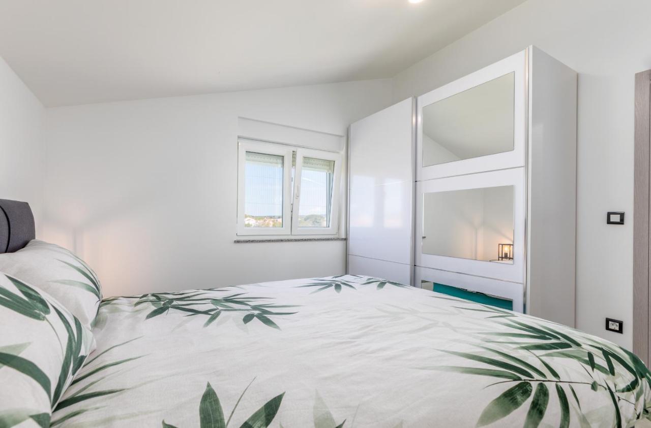פאז'אנה Apartment Vito With Sea View מראה חיצוני תמונה
